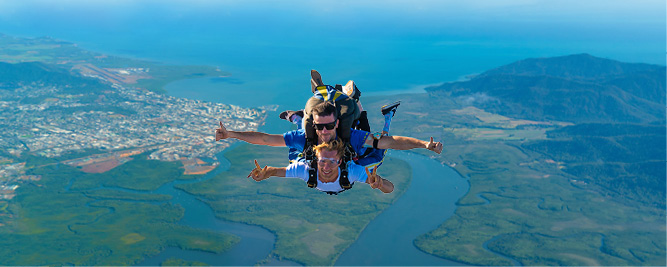 Skydive above Cairns